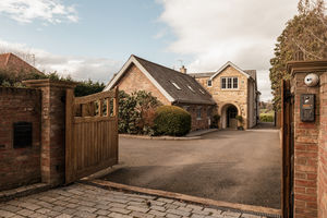 Photo 1- click for photo gallery